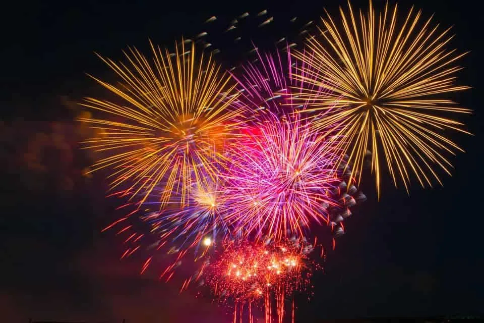 Feu d’artifice à Villecomtal Feu d'artifice à Villecomtal